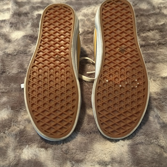 Vans Unisex Old Skool Skate Shoes, Cyber Yellow and white/ EUC - Picture 4 of 5